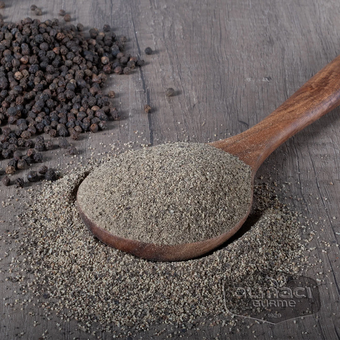 karabiber_toz_c5c38dcc-4fbd-475e-ad39-b54c69ed31ae.webp Antep Schwarzer Pfeffer Pulver 500 g - Image 1